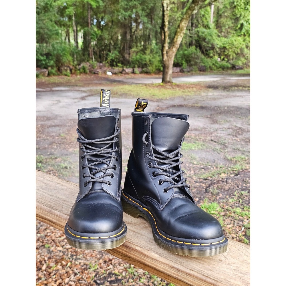 Dr.‎ Martens 1460 W Bex Smooth Leather Black Boots 8-Eye Lace Up W 9 1460W